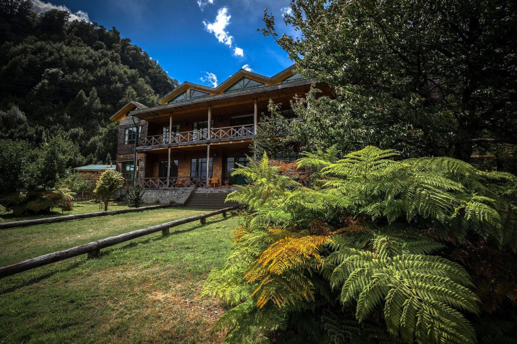Mitico Puelo Lodge Las Gualas Eksteriør billede