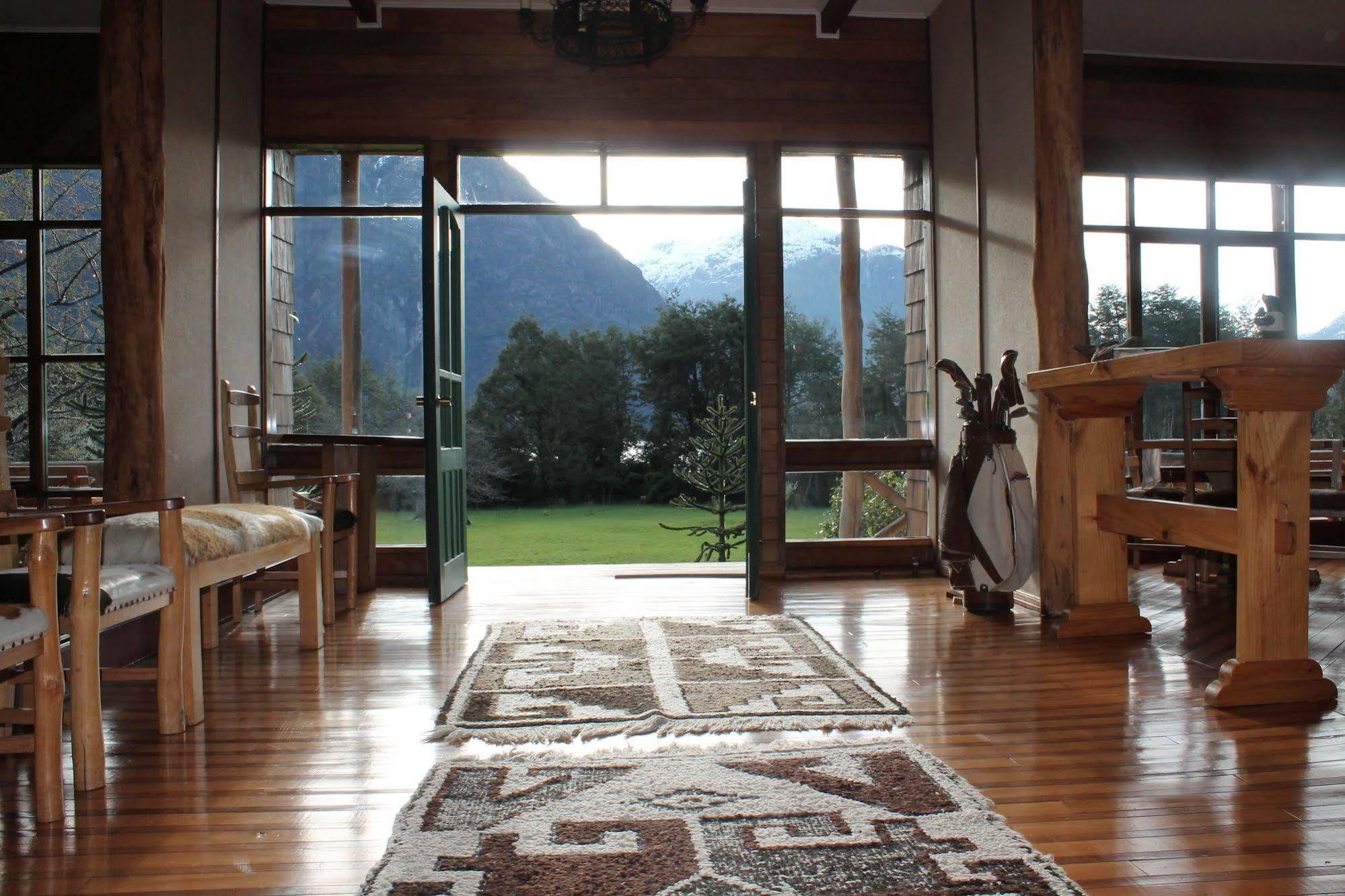 Mitico Puelo Lodge Las Gualas Eksteriør billede