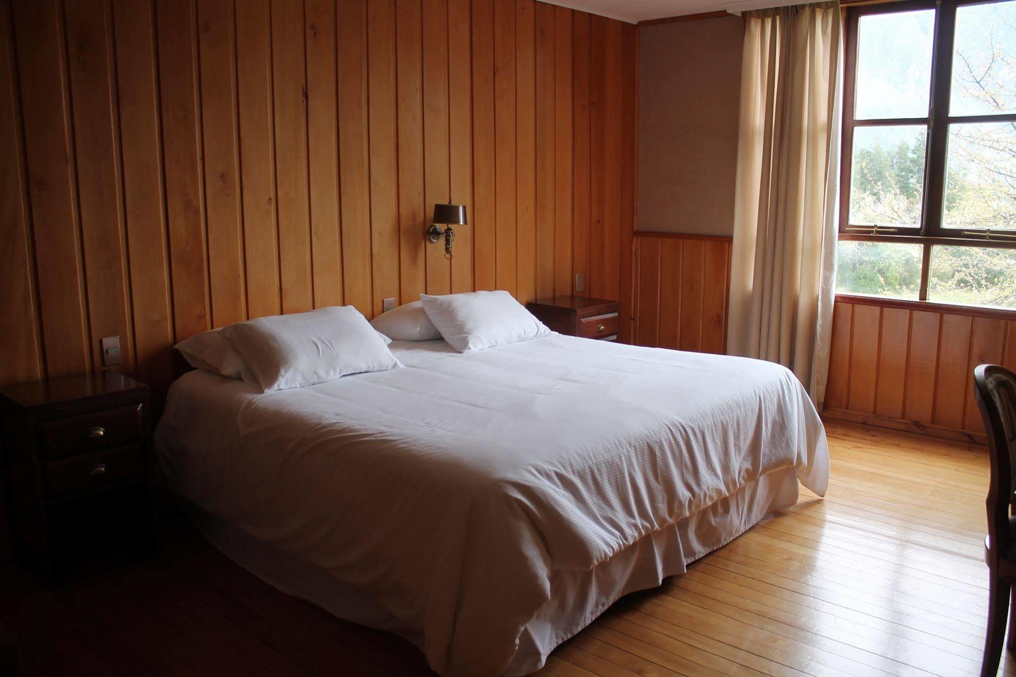 Mitico Puelo Lodge Las Gualas Eksteriør billede